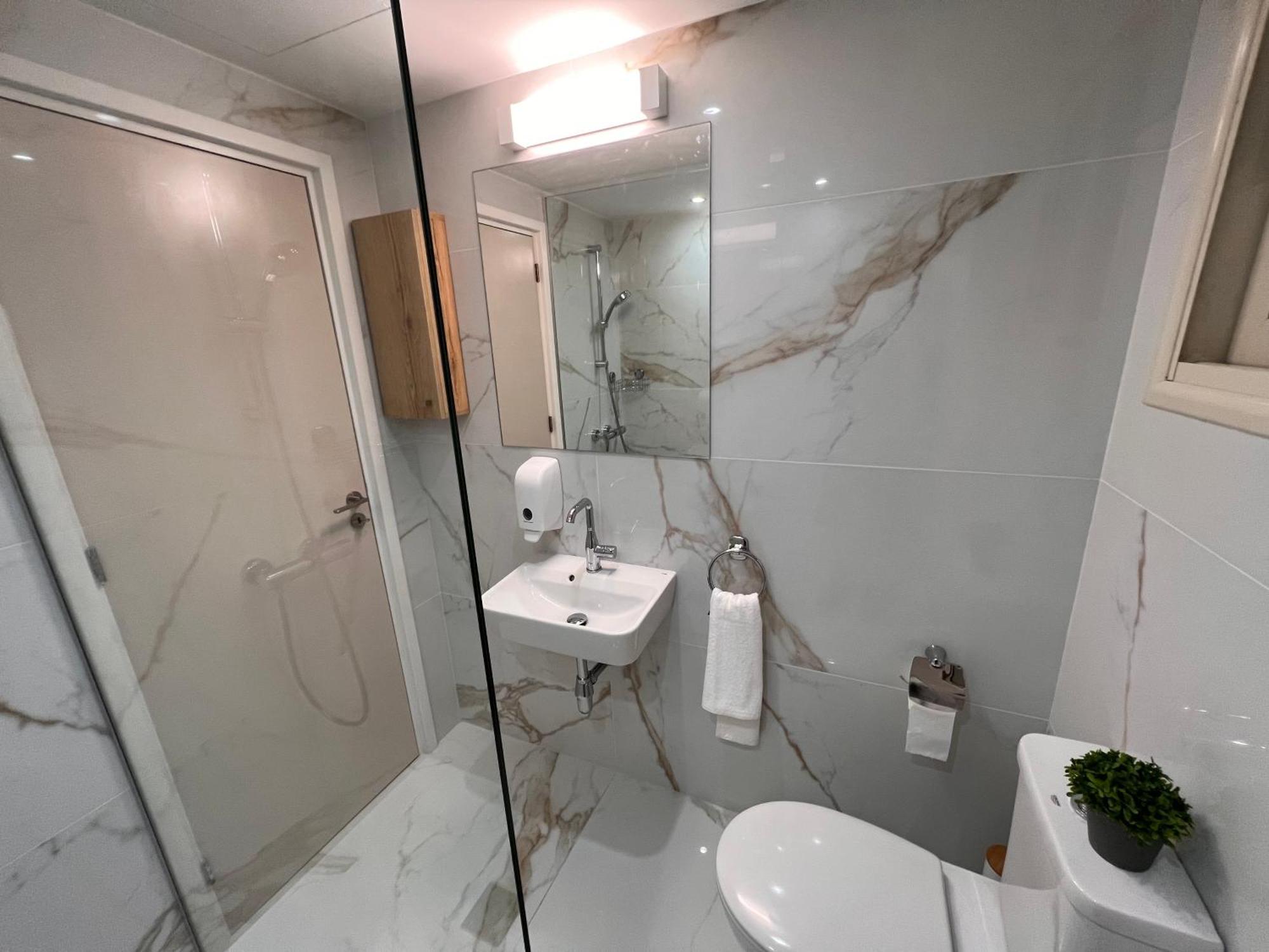 Earth Apartment Larnaca Exterior photo