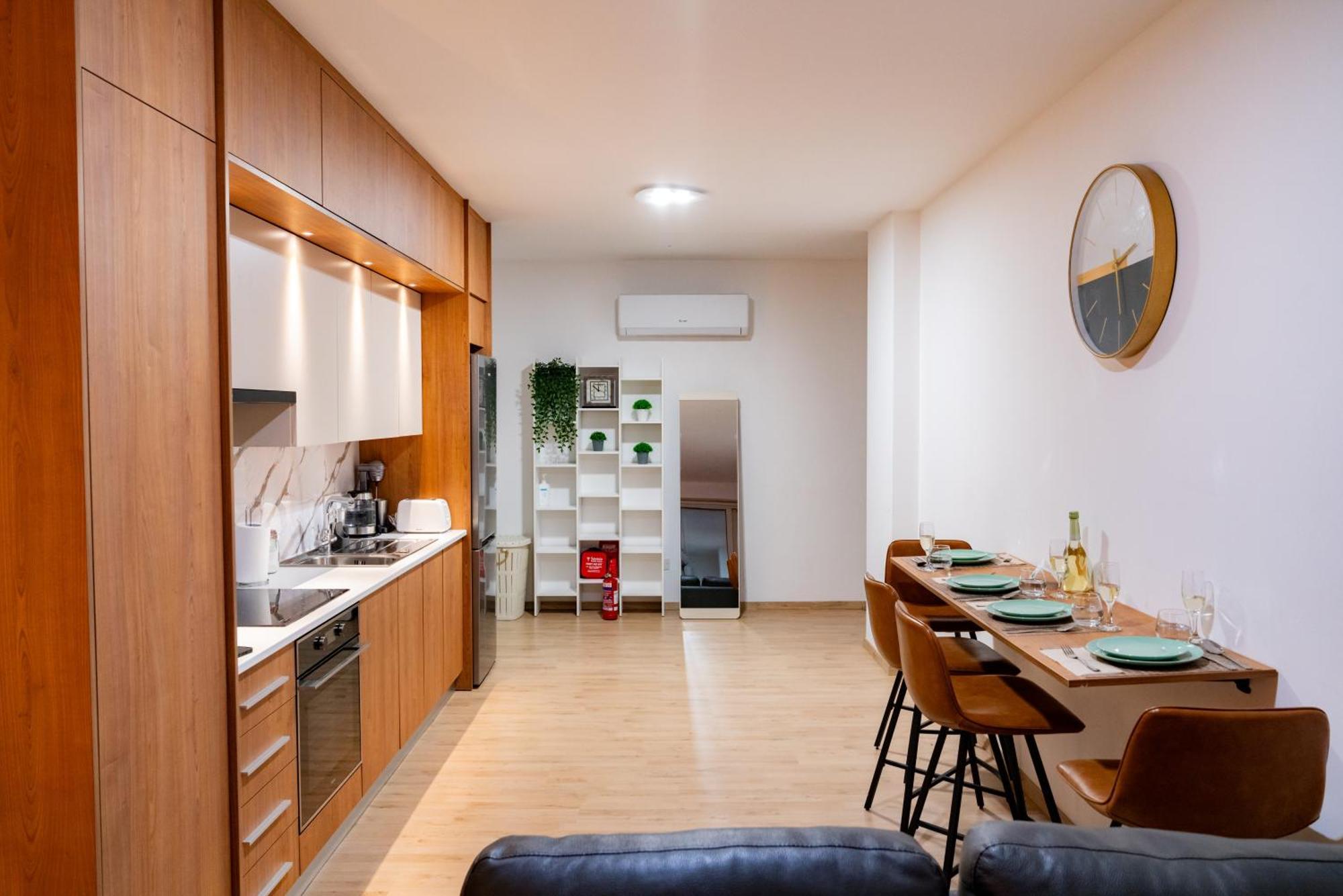 Earth Apartment Larnaca Exterior photo